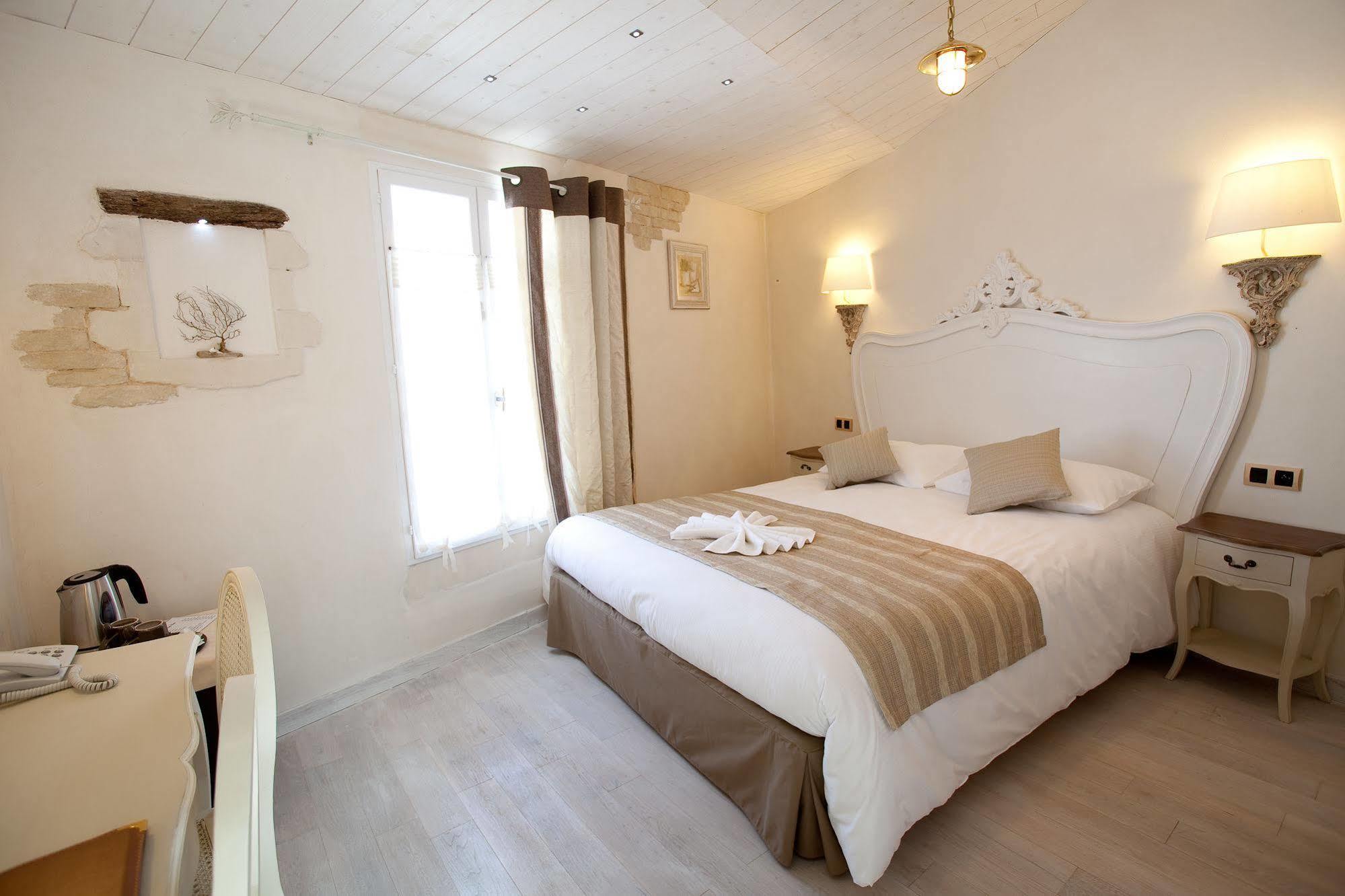 Chambre D'Hotes Hote Des Portes Ile De Re Les Portes-en-Re Екстериор снимка