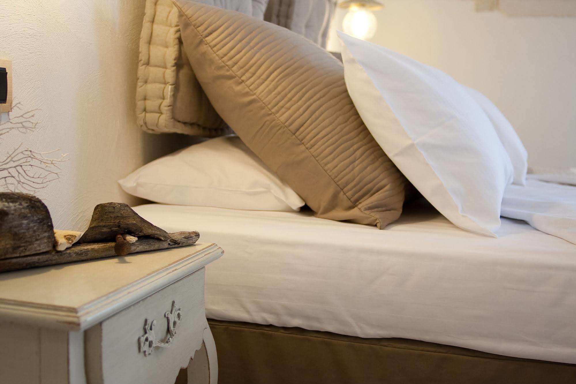 Chambre D'Hotes Hote Des Portes Ile De Re Les Portes-en-Re Екстериор снимка